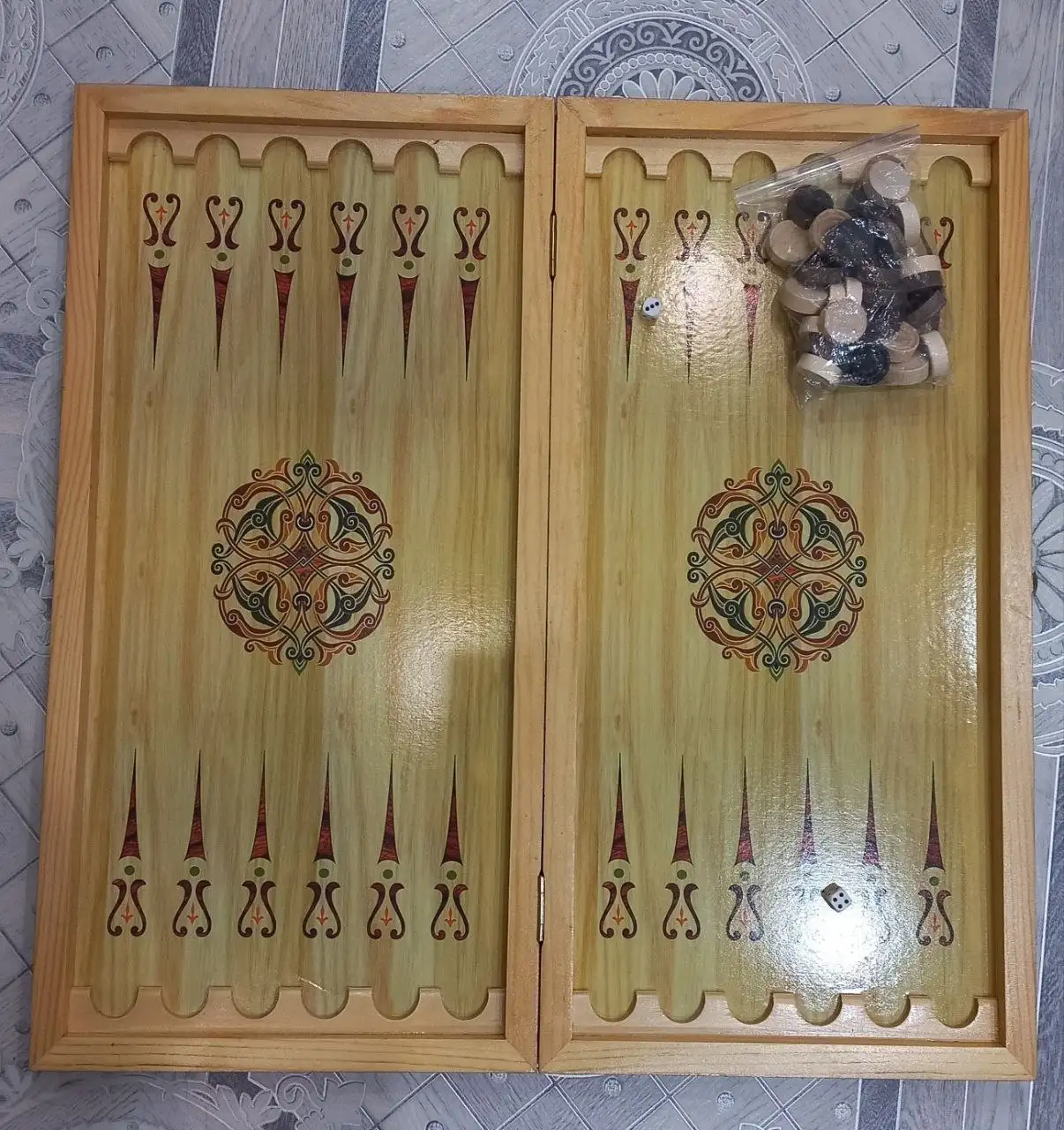 Продам нарды новые - Настольные игры (Хобби и отдых) в Красноярск