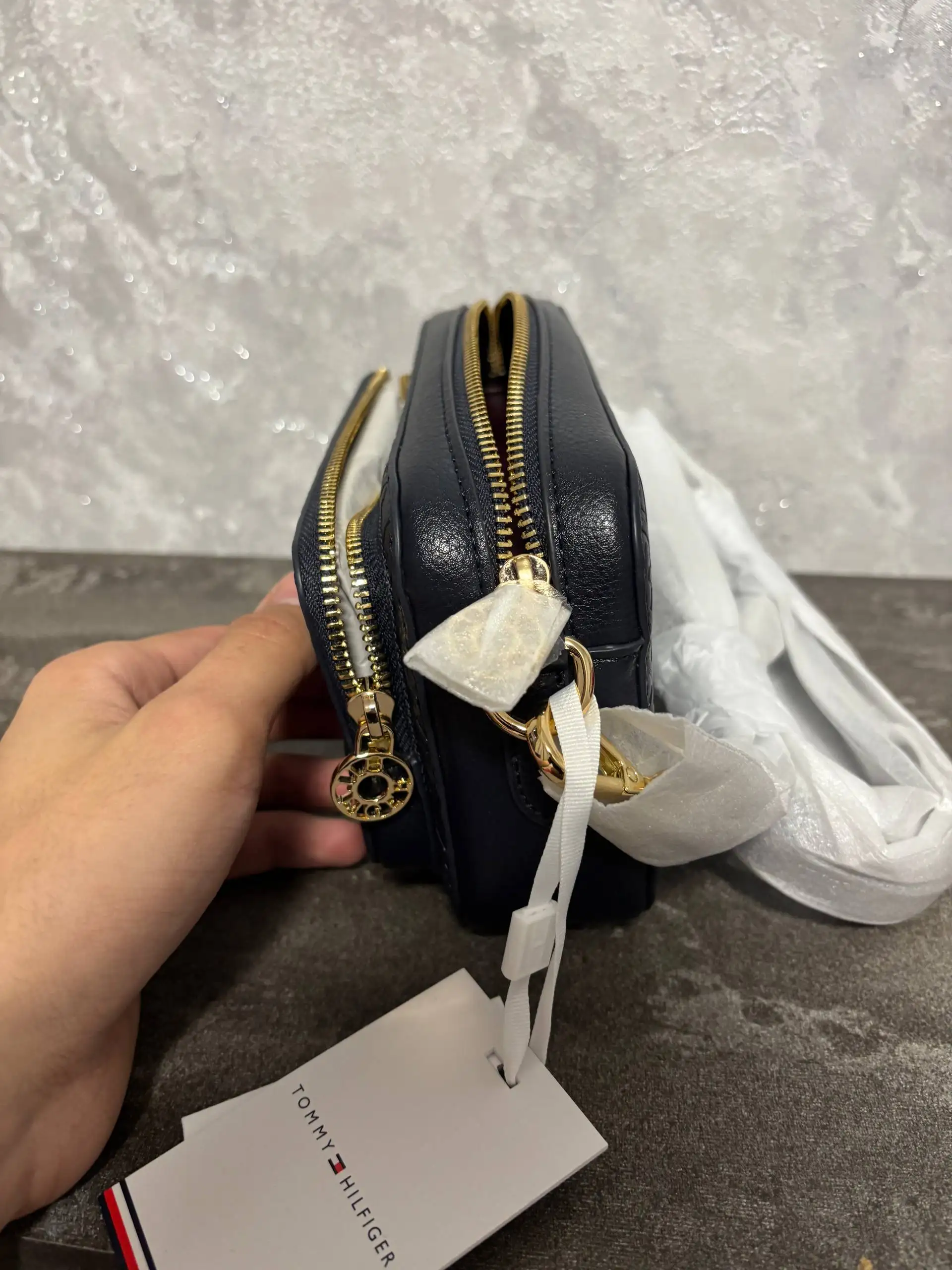 Сумка Tommy Hilfiger оригинал - Сумки (Одежда) в Красноярск