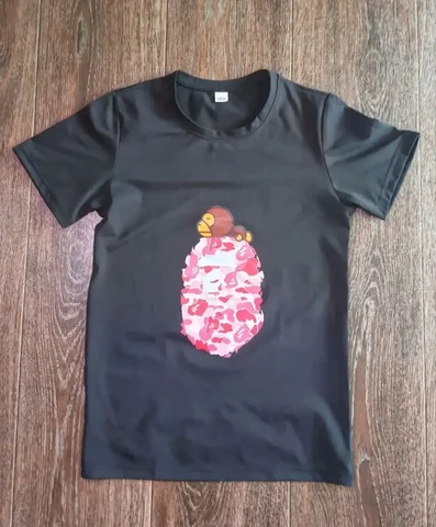Продам футболку Bape с Baby Milo - Купальники в Красноярск