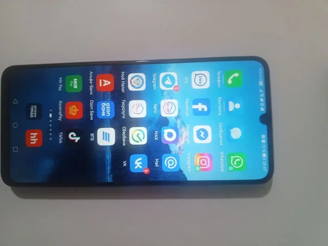 Продается power bank, зарядка, наушники - Электроника в Красноярск