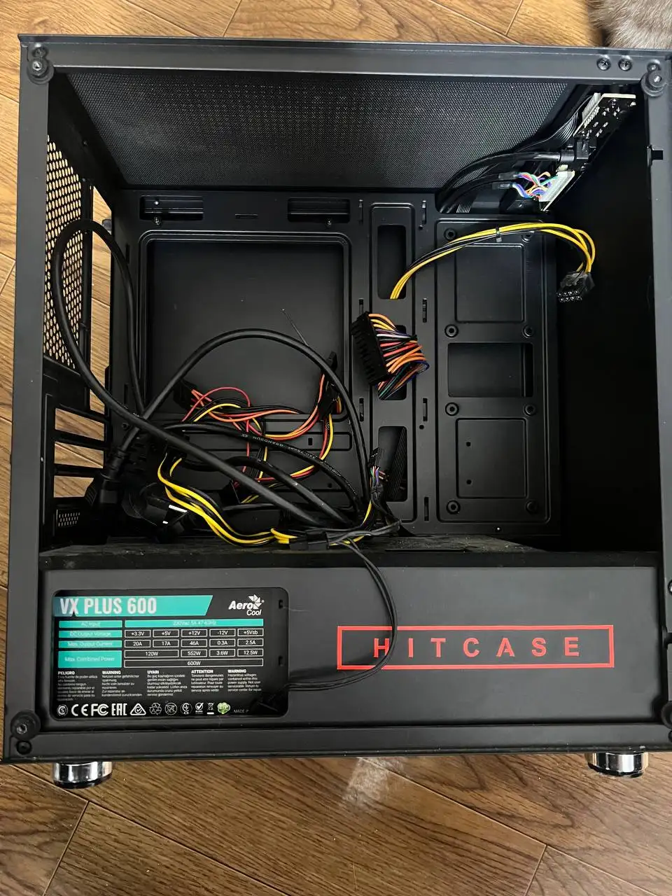 Продам корпус Mastero HitCase с БП AeroCool - Комплектующие (Электроника) в Красноярск