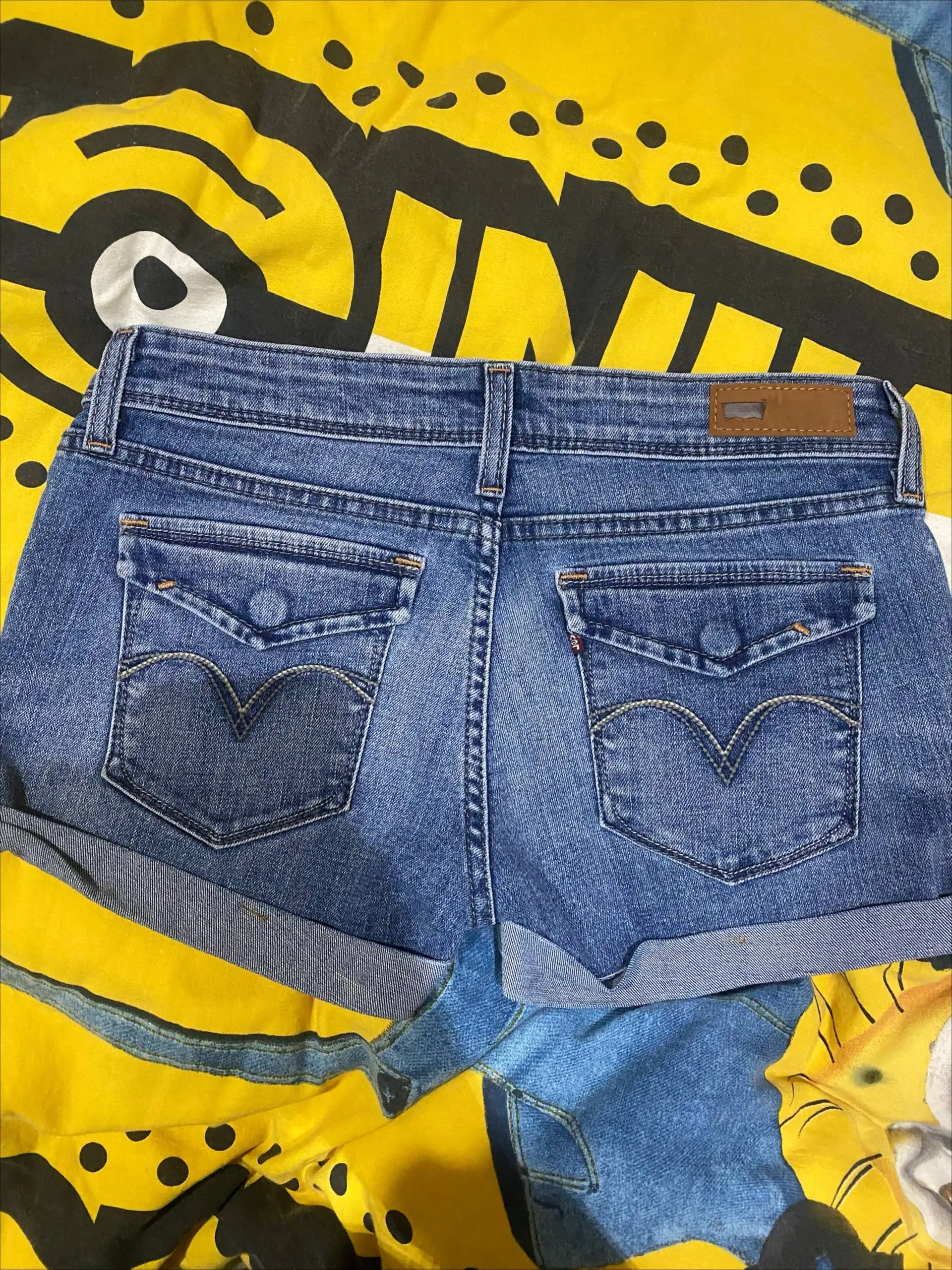 Шорты джинсовые Levi's и Bershka - Шорты (Одежда) в Красноярск