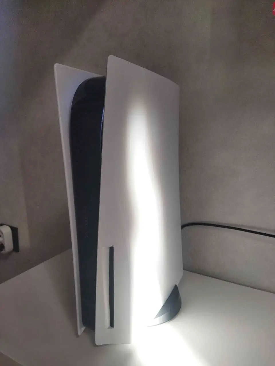 Продам PlayStation 5 - Электроника в Красноярск