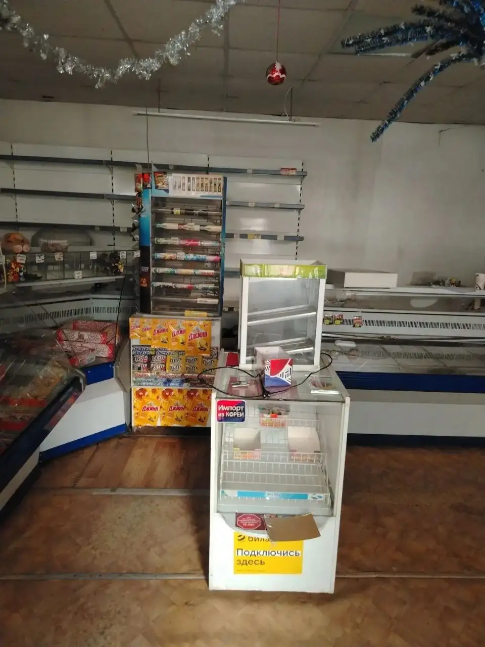 Продажа холодильников и стеллажей - Холодильники (Барахолка) в Красноярск