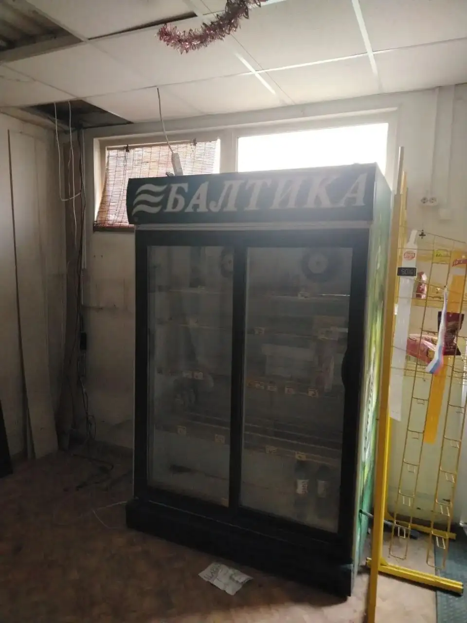 Продажа холодильников и стеллажей - Холодильники (Барахолка) в Красноярск