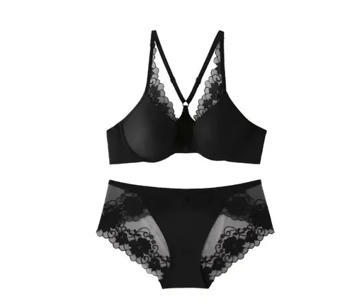 Комплект белья Intimissimi, новый - Кроссовки в Красноярск
