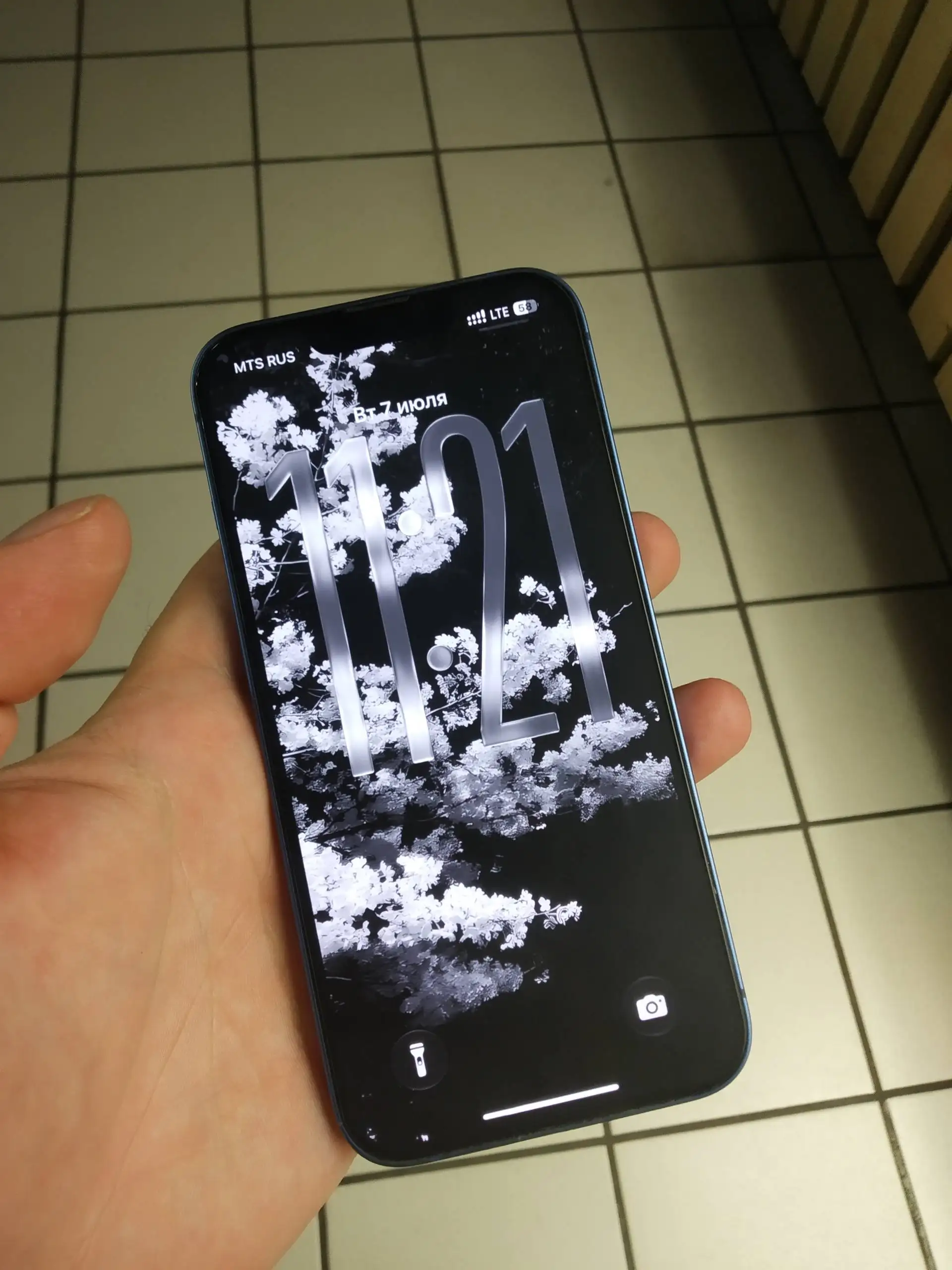 Продам IPhone 13 128GB - Смартфоны и гаджеты (Электроника) в Красноярск