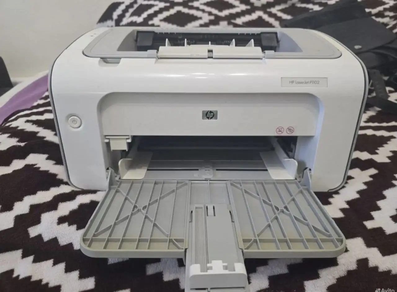 Продам принтер HP LaserJet 1102 - Принтеры (Электроника) в Красноярск
