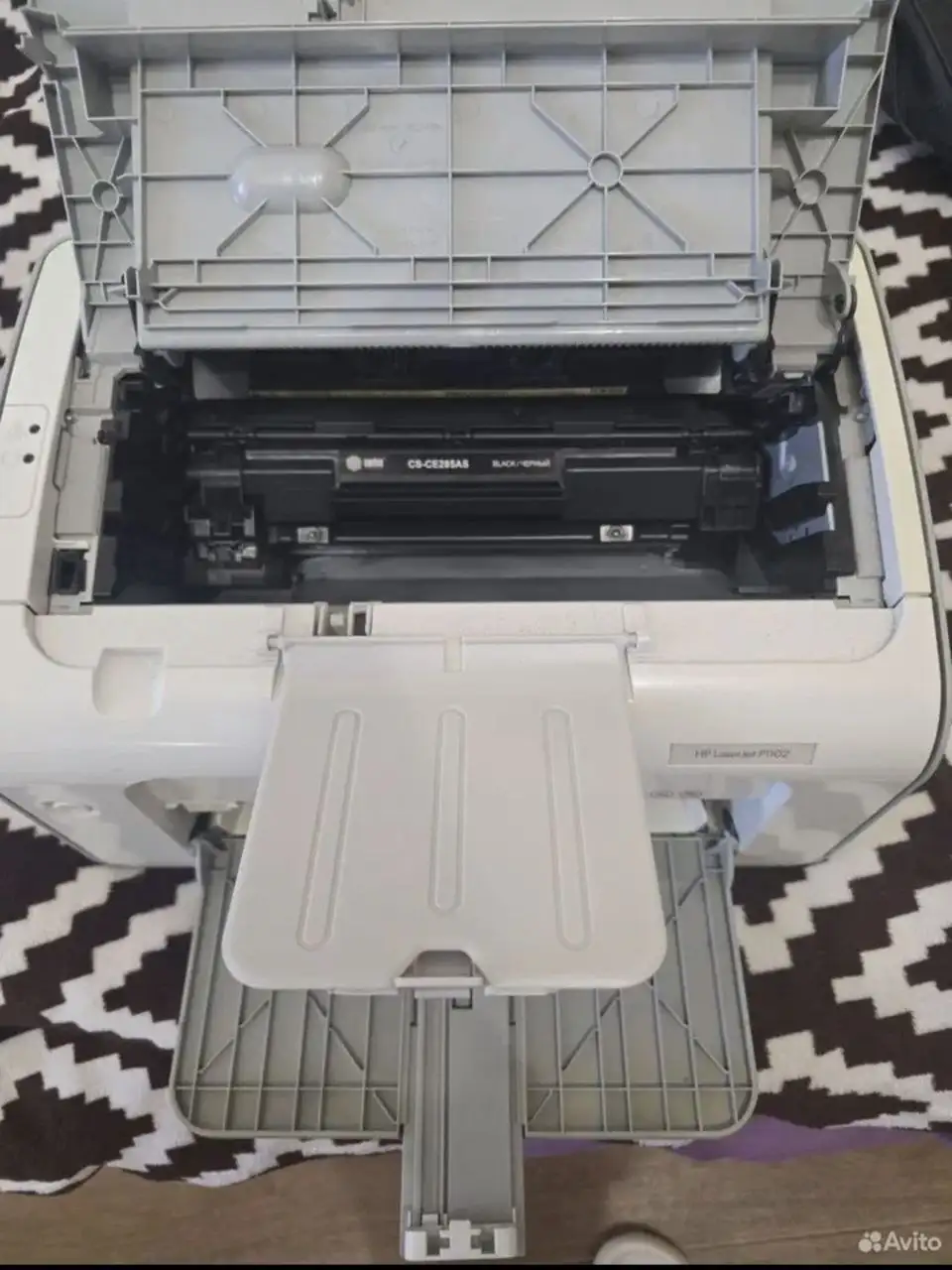 Продам принтер HP LaserJet 1102 - Принтеры (Электроника) в Красноярск