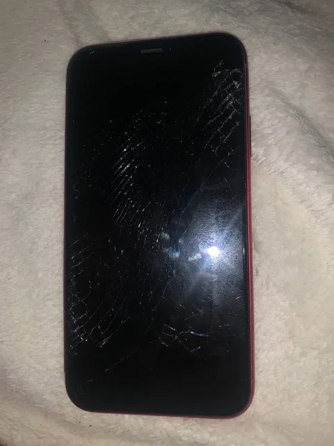 Продам iPhone Xr 64GB с разбитым экраном - Музыкальное оборудование в Красноярск