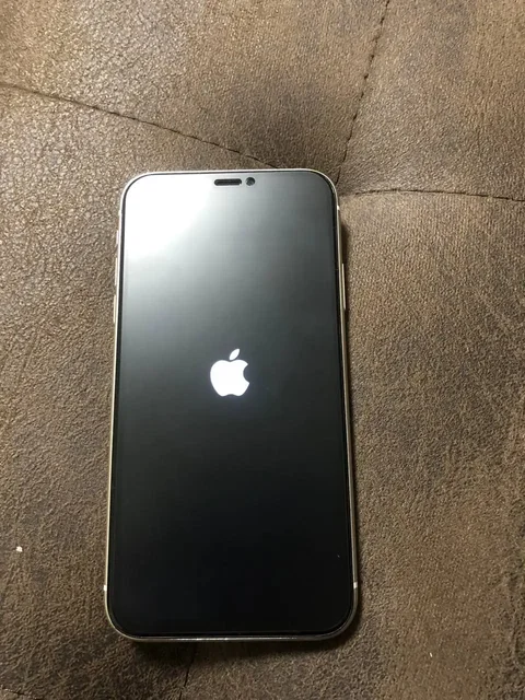 iPhone 11 128GB не включается - Компьютеры в Красноярск