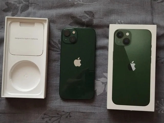 iPhone 13 128GB в хорошем состоянии - Компьютеры в Красноярск