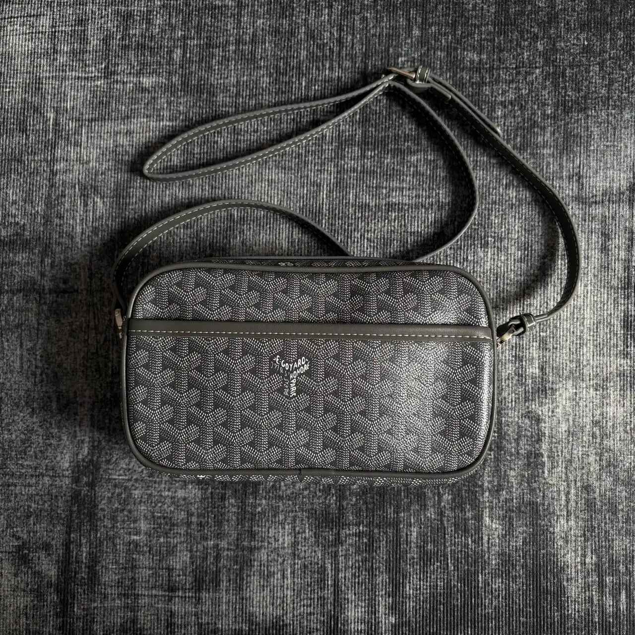 Сумка Goyard серая - Аксессуары (Одежда) в Красноярск