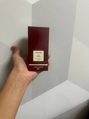 Продам новые духи Tom Ford Lost Cherry - Медицинские приборы в Красноярск