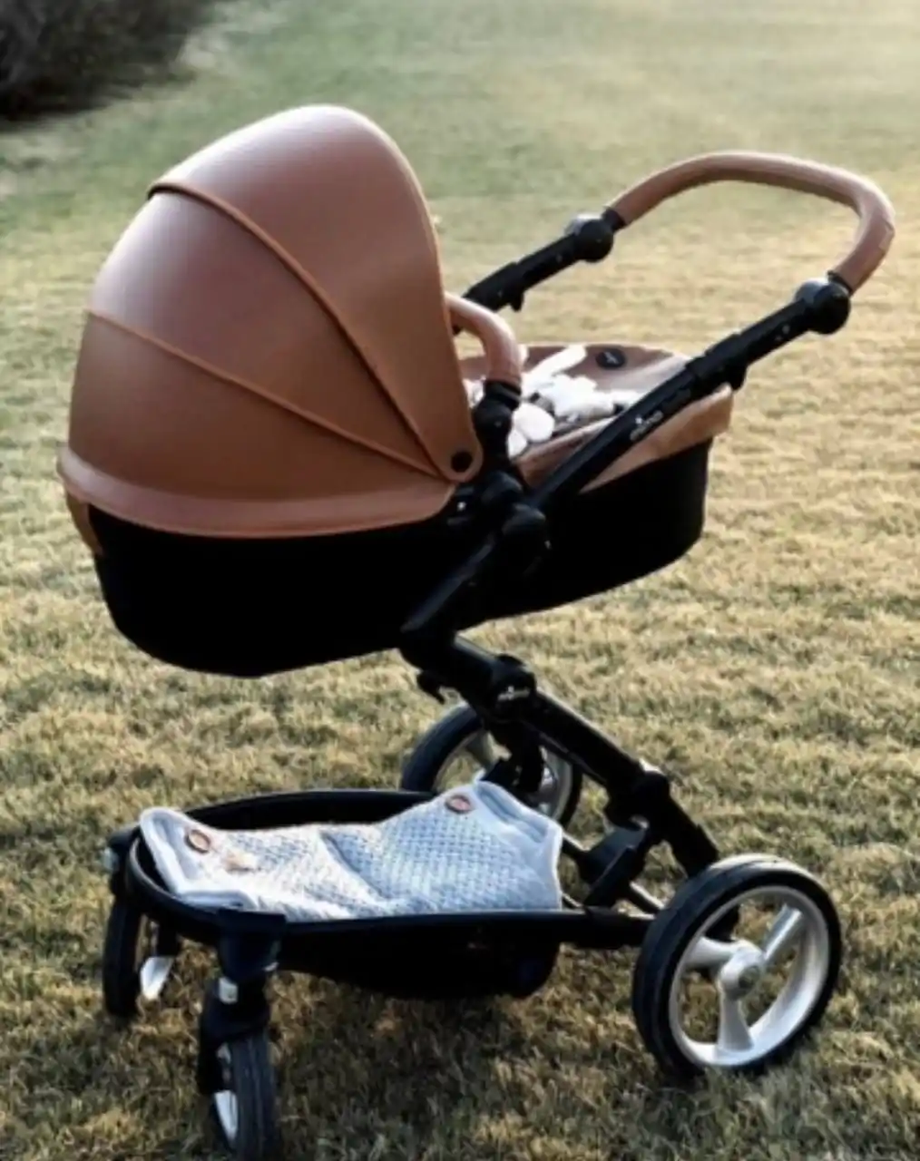 Коляска mima kobi 2 в 1