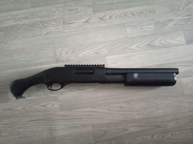 Продажа страйкбольного дробовика - Хобби и отдых в Красноярск