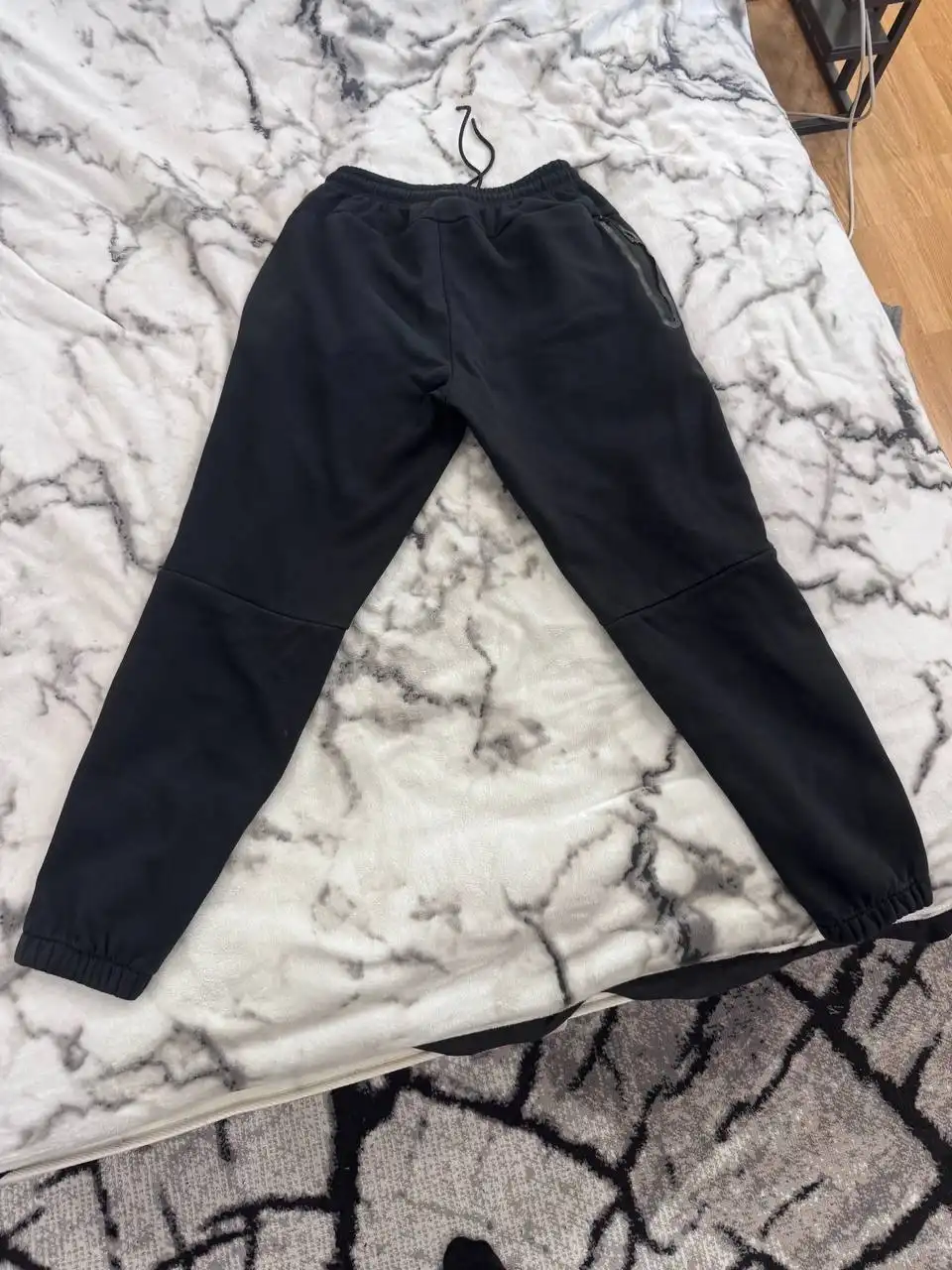 Штаны Nike и наушники Hoco