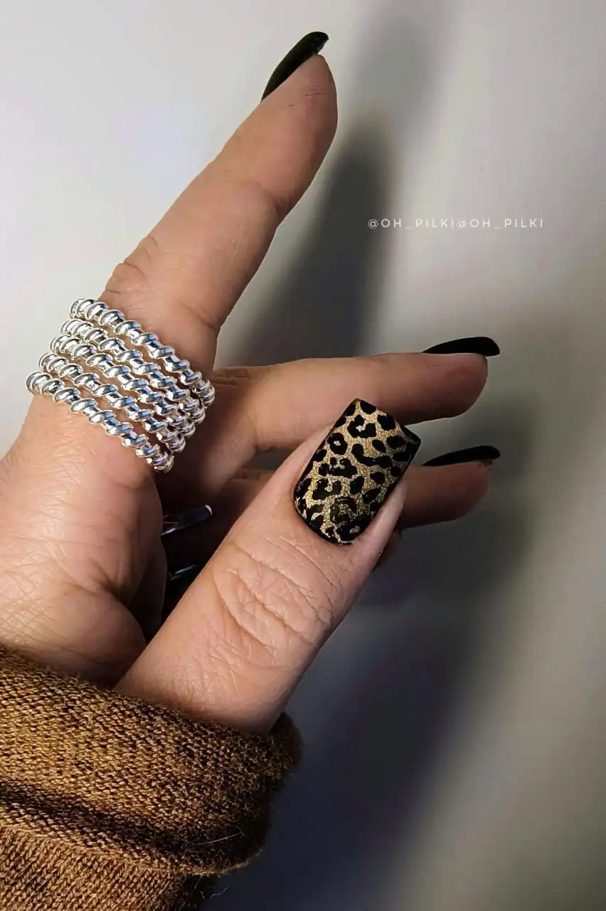 Комби-маникюр с укреплением и архитектурой гелем