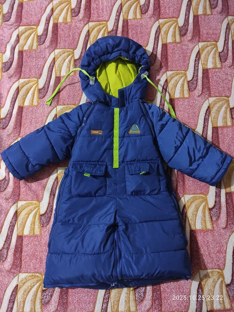 Теплый трансформирующийся конверт для ребенка