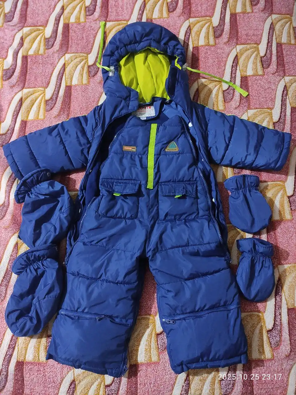 Теплый трансформирующийся конверт для ребенка