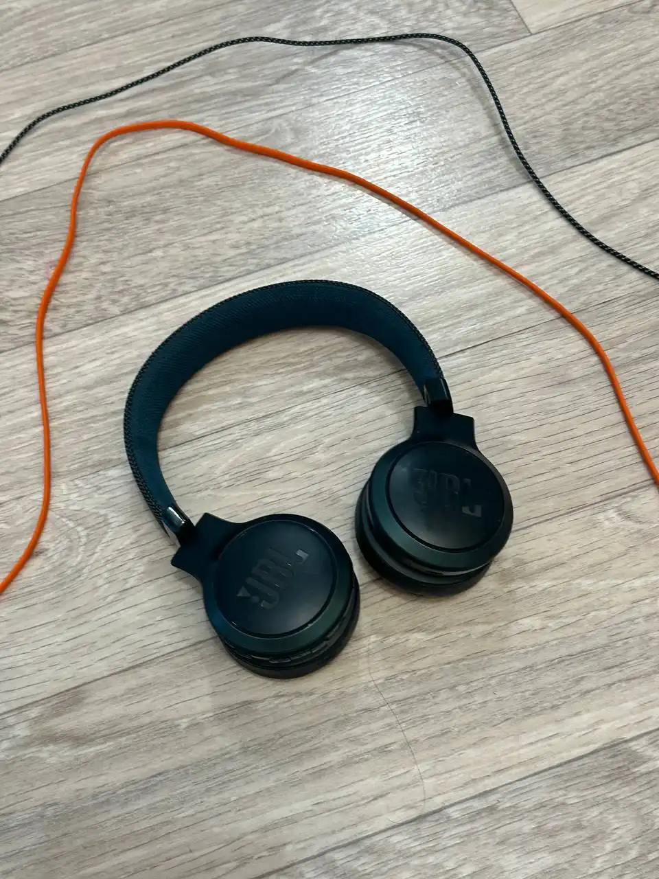 Наушники JBL новые