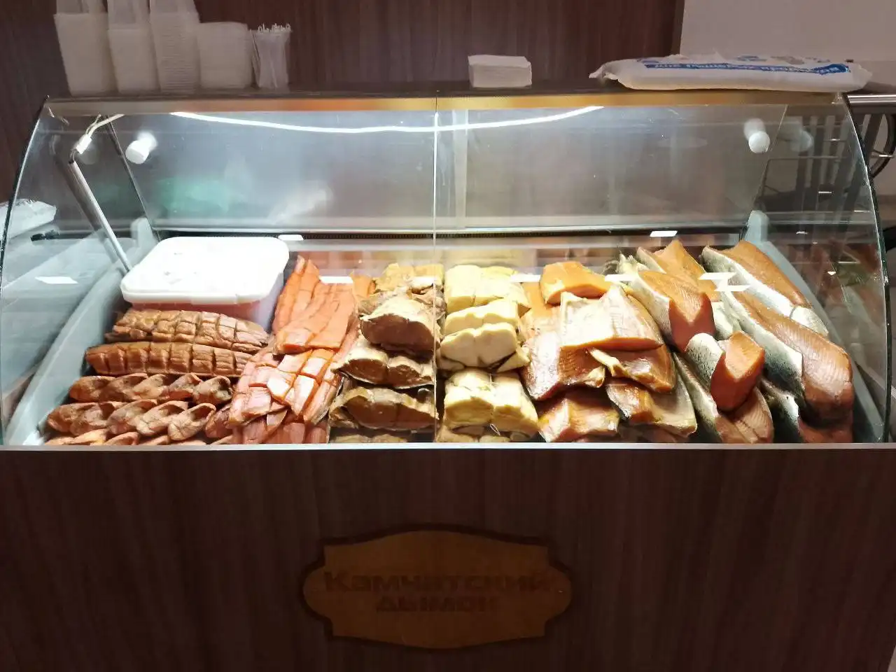 Свежая рыба со скидкой в ТЦ КомсоМОЛЛ Красноярск