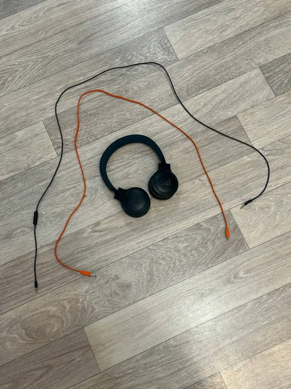 Наушники JBL новые