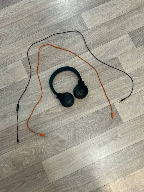 Наушники JBL новые - Электроника в Красноярск