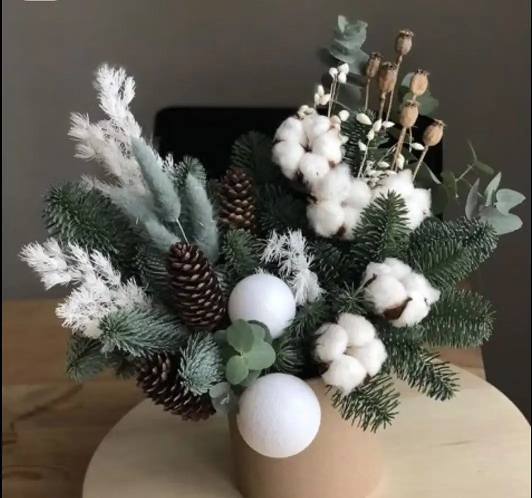 Новогодняя композиция из нобилиса