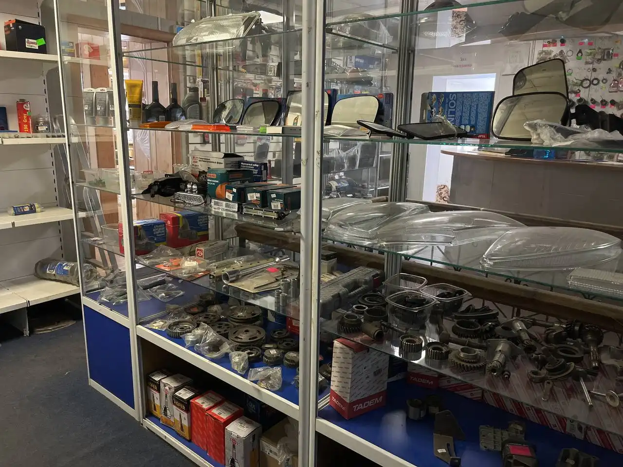 Продажа остатка запасных частей для российских автомобилей