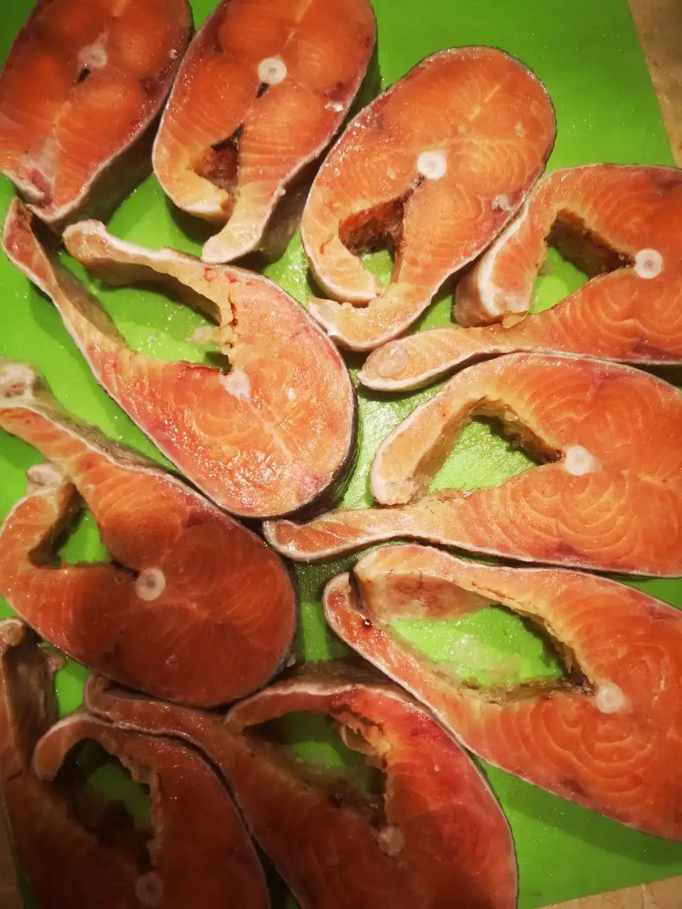 Продажа фаланг краба и кеты дальневосточной