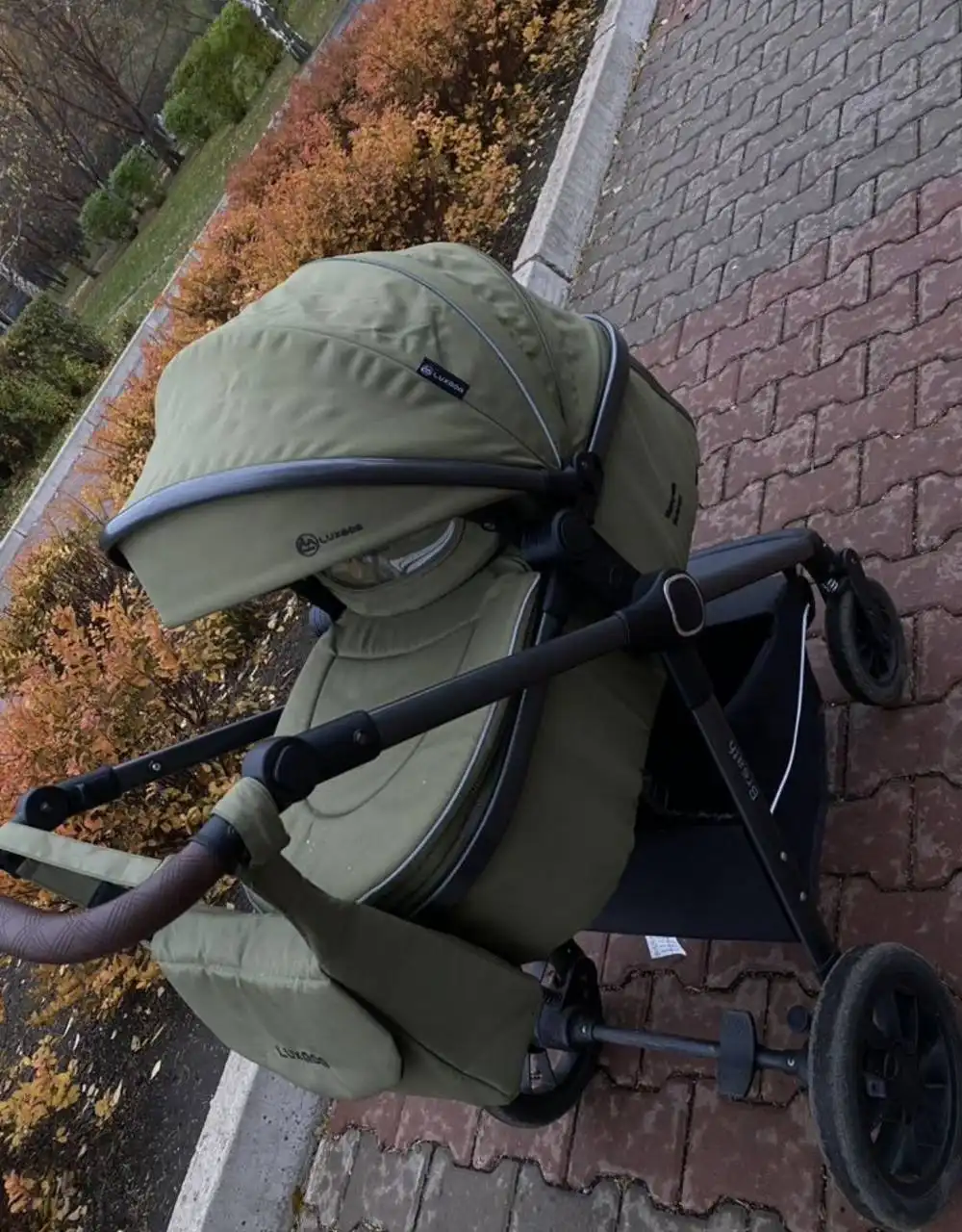 Продам коляску Luxmom 2в1 в идеальном состоянии