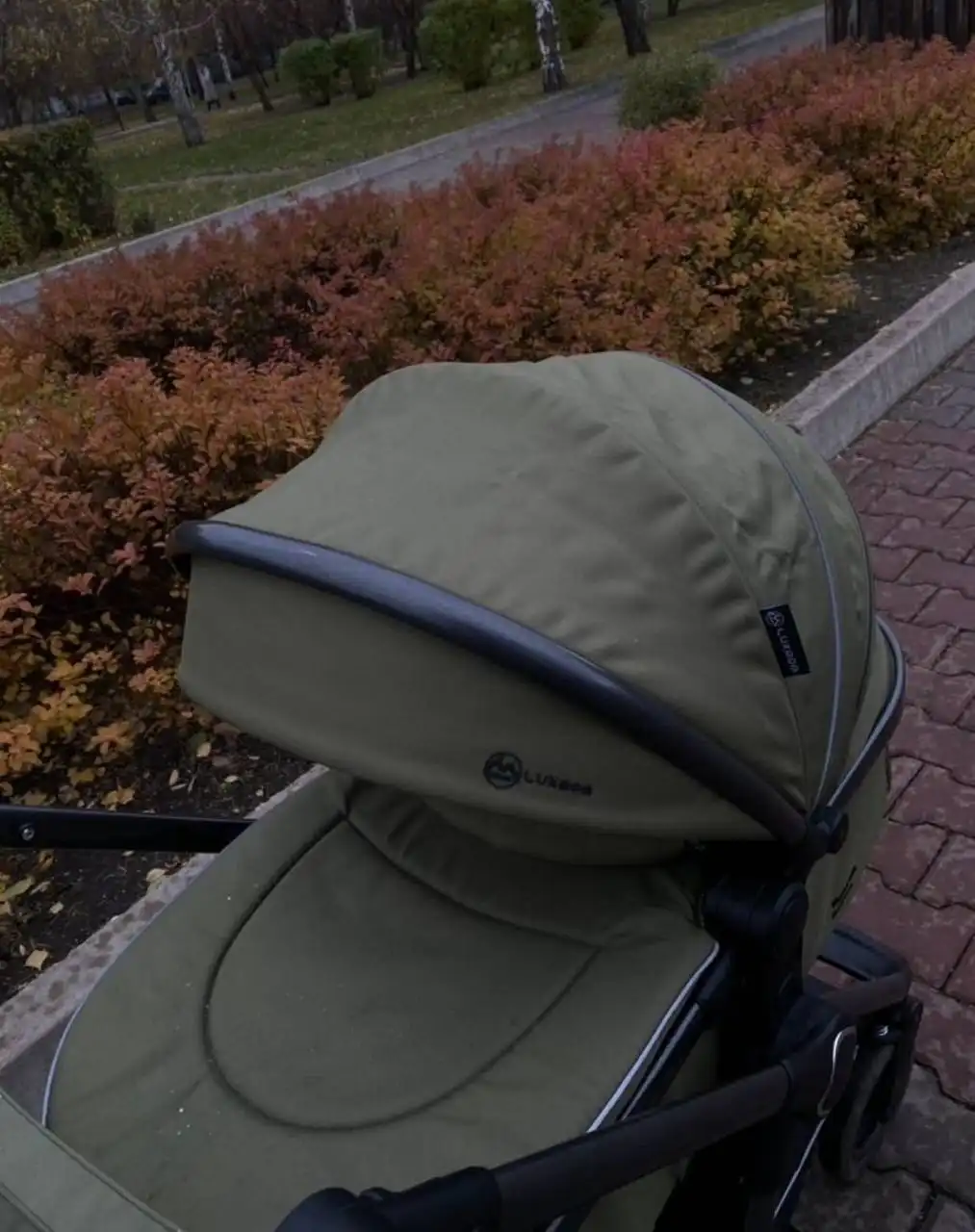 Продам коляску Luxmom 2в1 в идеальном состоянии