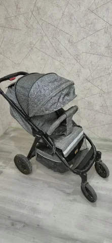 Продажа прогулочной коляски Pituso Toledo с надувными колесами - Товары для детей в Красноярск