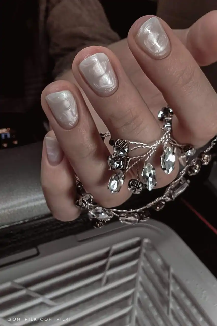 Маникюр с укреплением твёрдый гель в Октябрьском районе