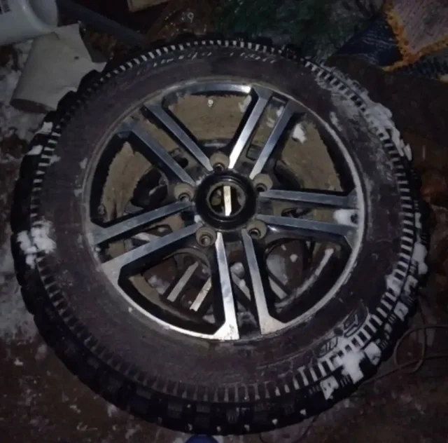 Продам летние колеса 215/65 R16 - Авто в Красноярск