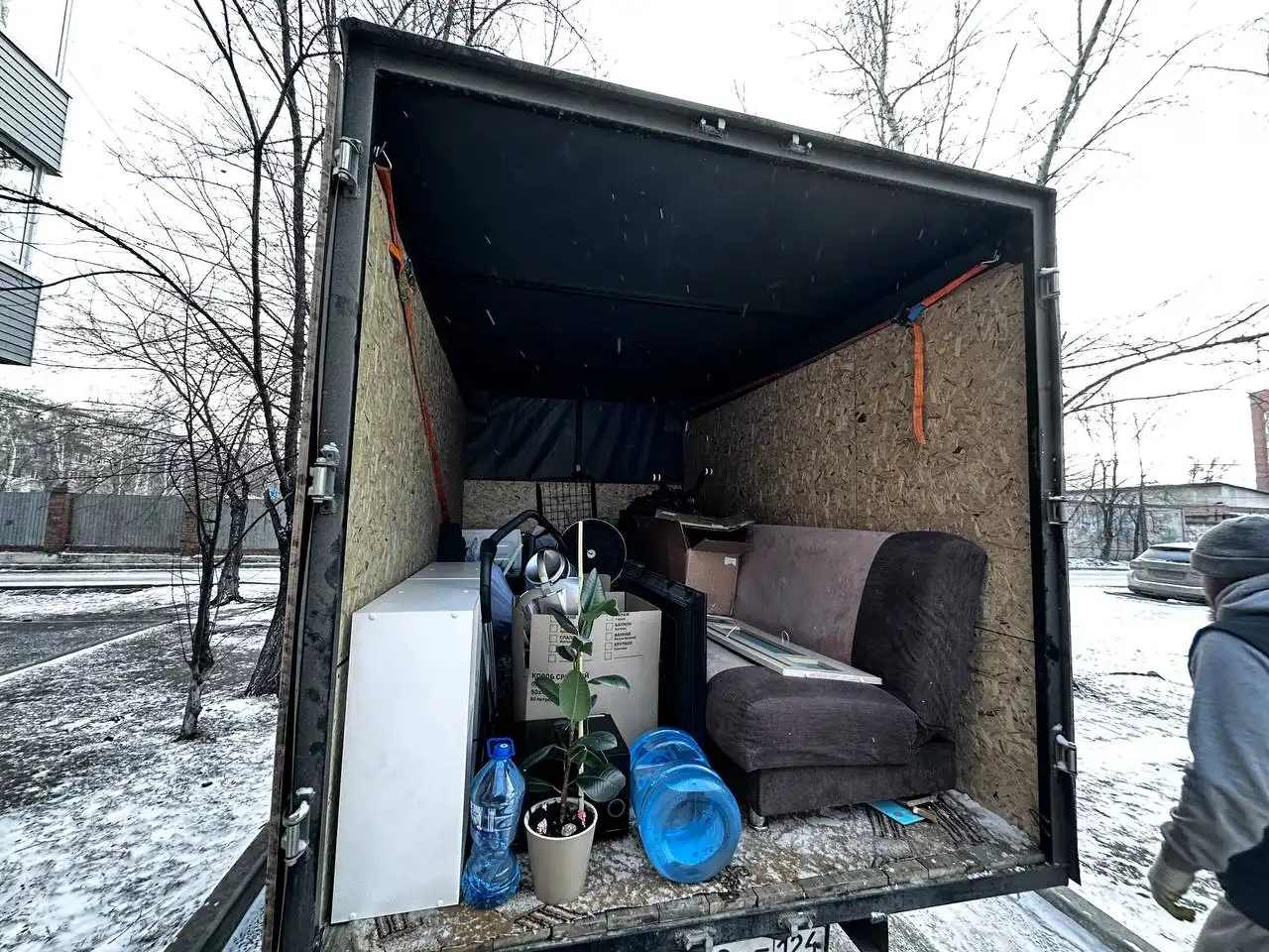 Грузоперевозки и грузовое такси