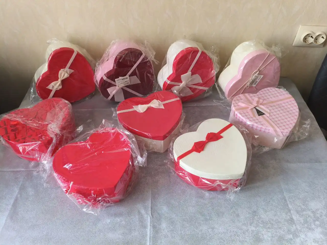 Продажа подарочных коробочек в виде сердца