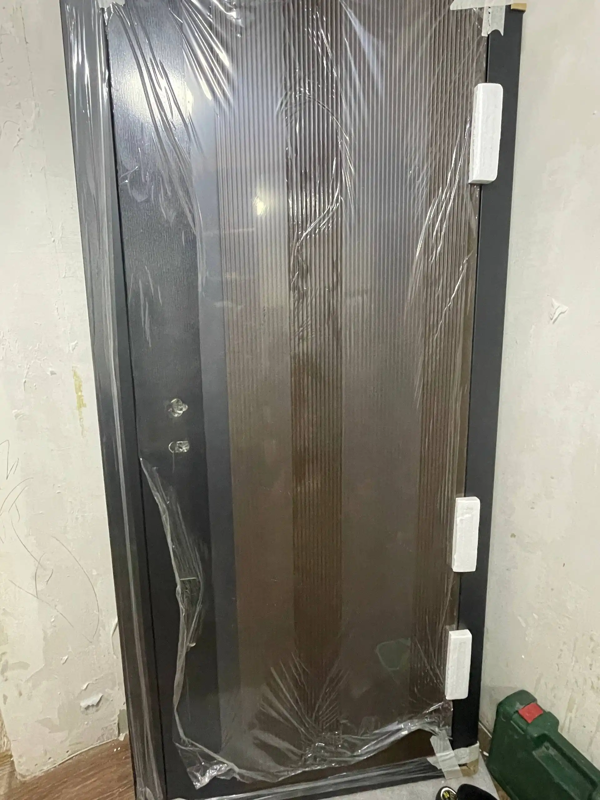 Продажа новых дверей