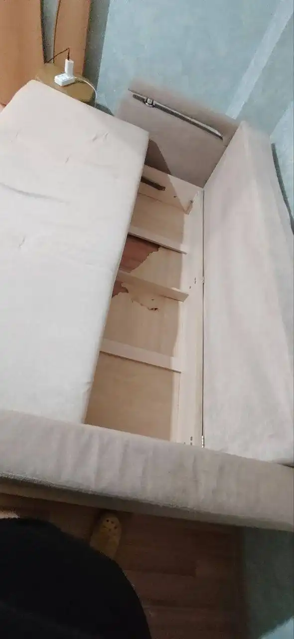 Продам диван срочно