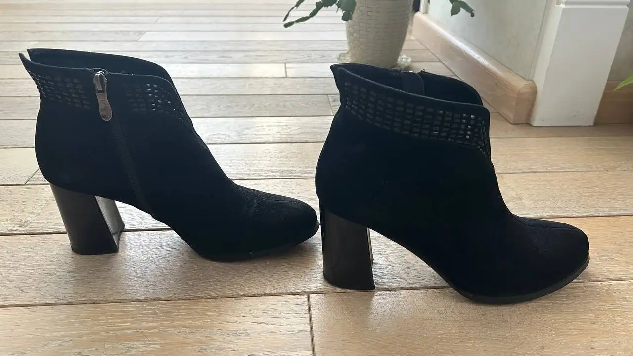 Замшевые ботинки 38 размер - Обувь (Одежда) в Чебоксары