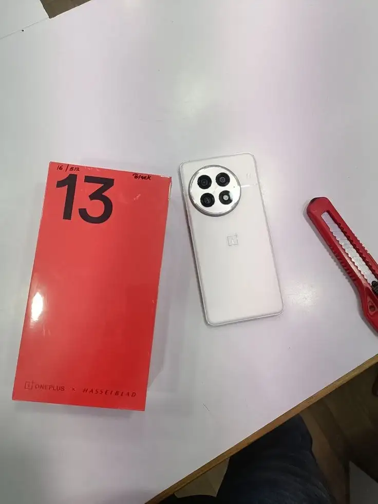 Продам б/у Oneplus 13 на 512 ГБ - Смартфоны (Электроника) в Чебоксары