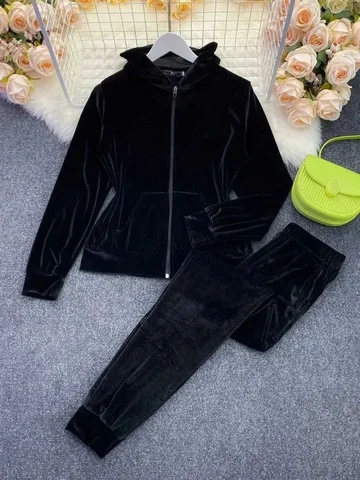 Костюм на молнии: велюр, размер 46-48 - Хайповая одежда в Чебоксары