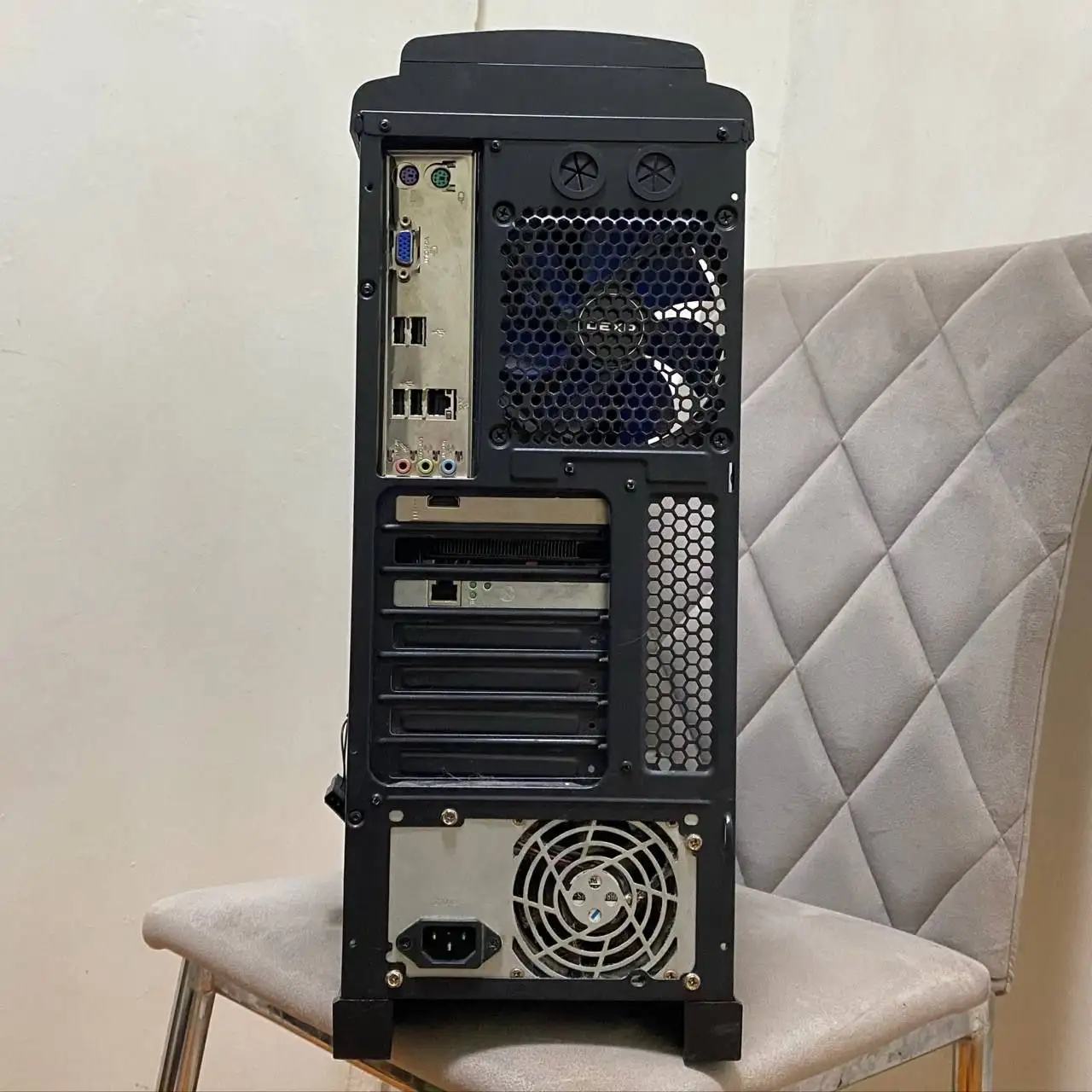 Продажа видеокарты HIS Radeon RX 470 и ПК с монитором Redmi - Компьютерные комплектующие (Электроника) в Чебоксары