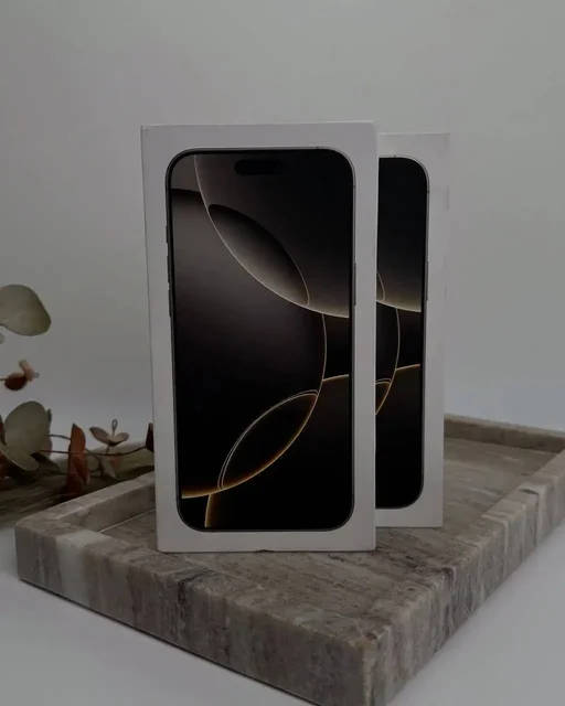 iPhone 16 Pro Max Natural Titanium 512Gb - Компьютерные комплектующие в Чебоксары