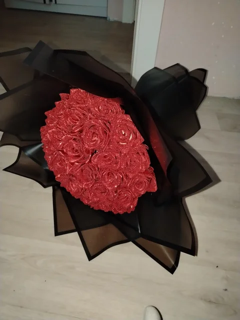 Розы из атласных лент с блёстками ручной работы - частное объявление в Чебоксары