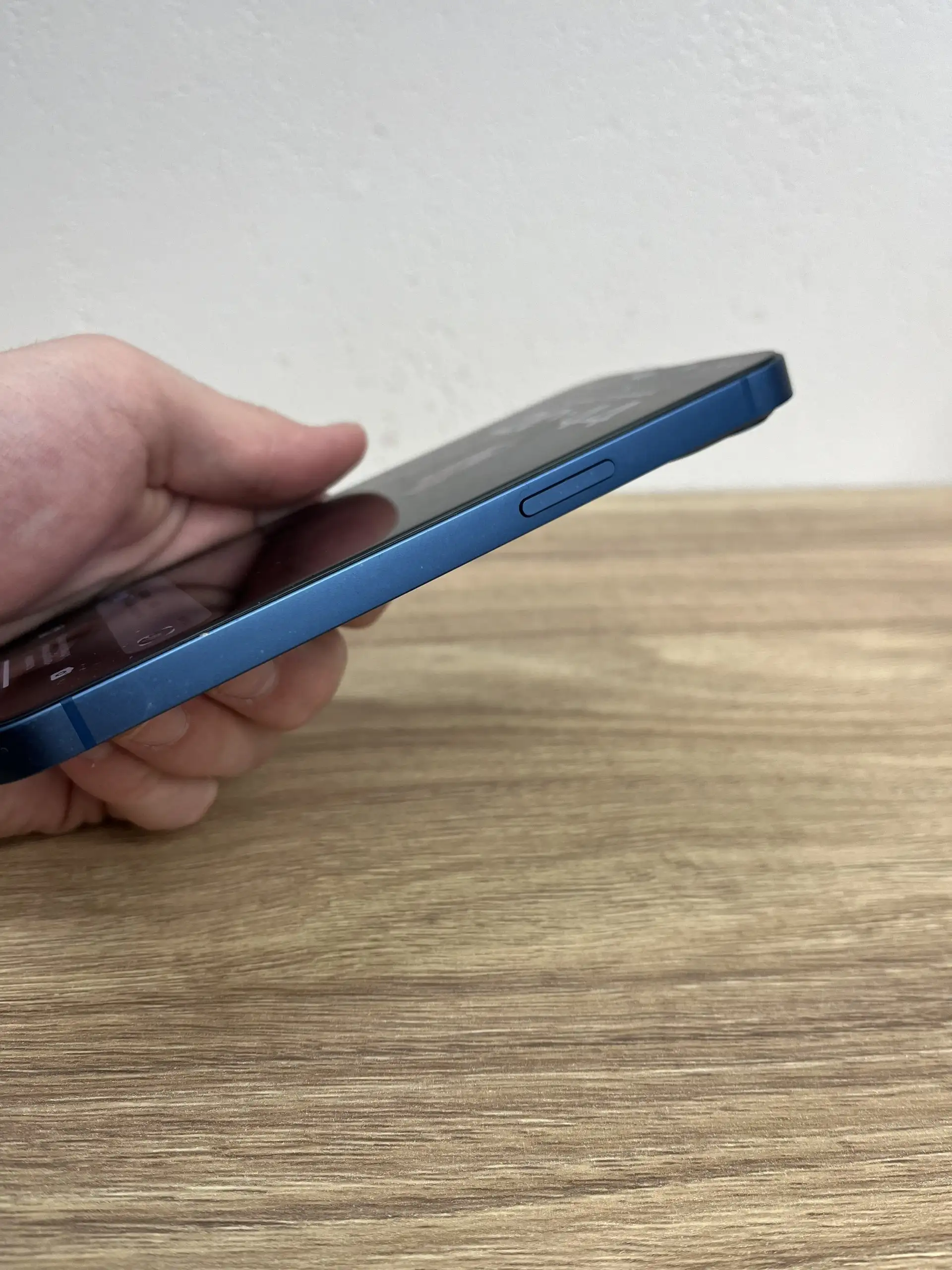 Продам iPhone 13 в идеальном состоянии - Смартфоны (Электроника) в Чебоксары