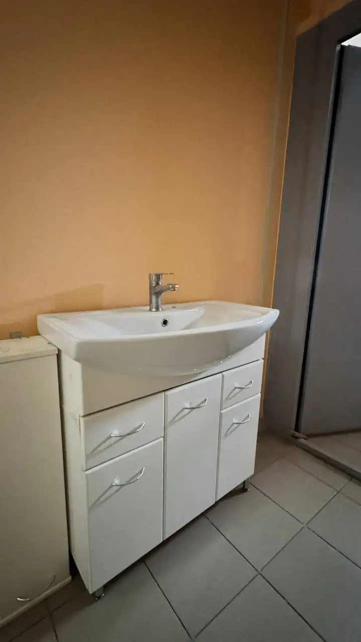 Продажа сантехники и мебели для ванной комнаты - Барахолка в Чебоксары