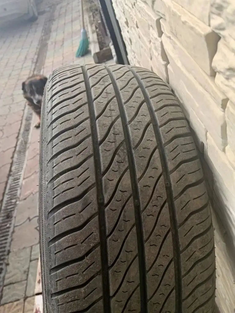 Резина откатала 2 лета - Шины (Запчасти) в Чебоксары