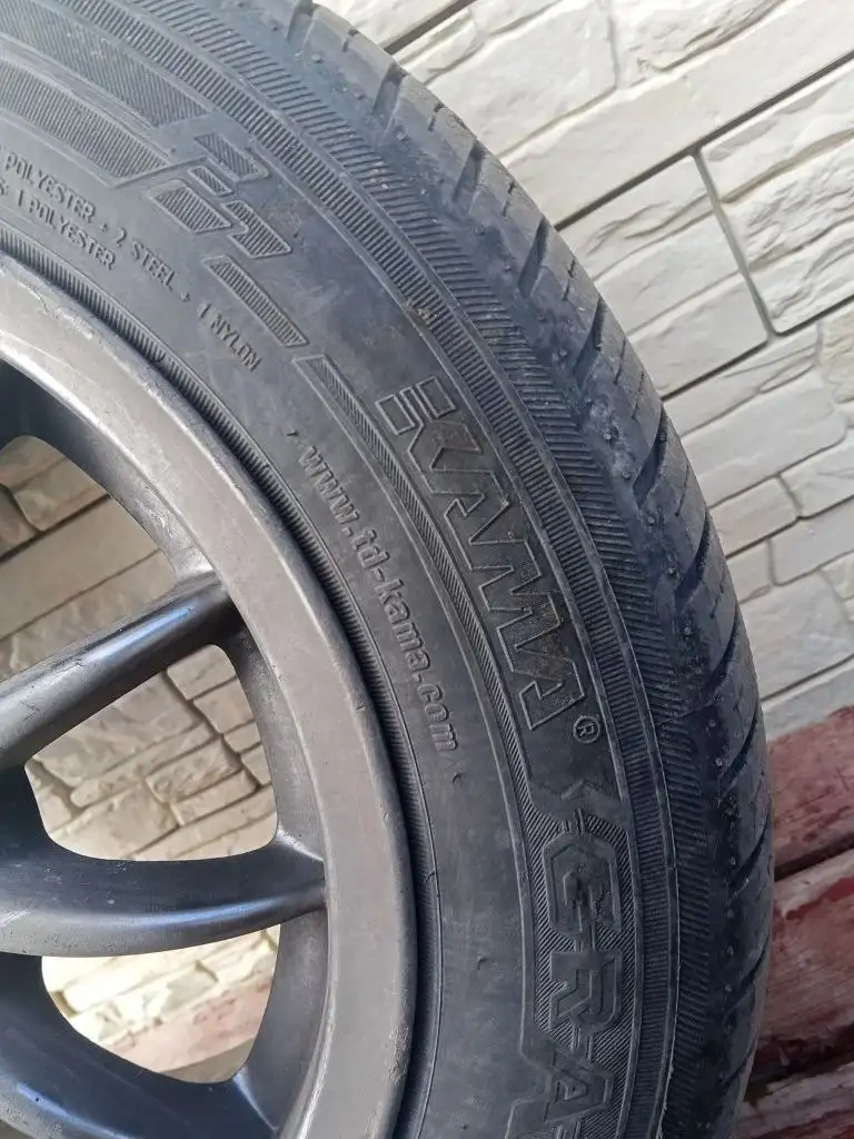 Резина откатала 2 лета - Шины (Запчасти) в Чебоксары